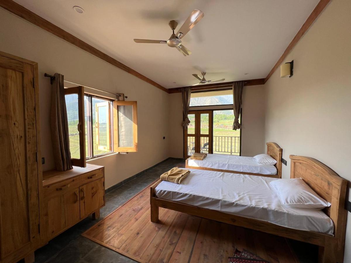 Osho Himalayas Wellness Resort 康格拉 外观 照片