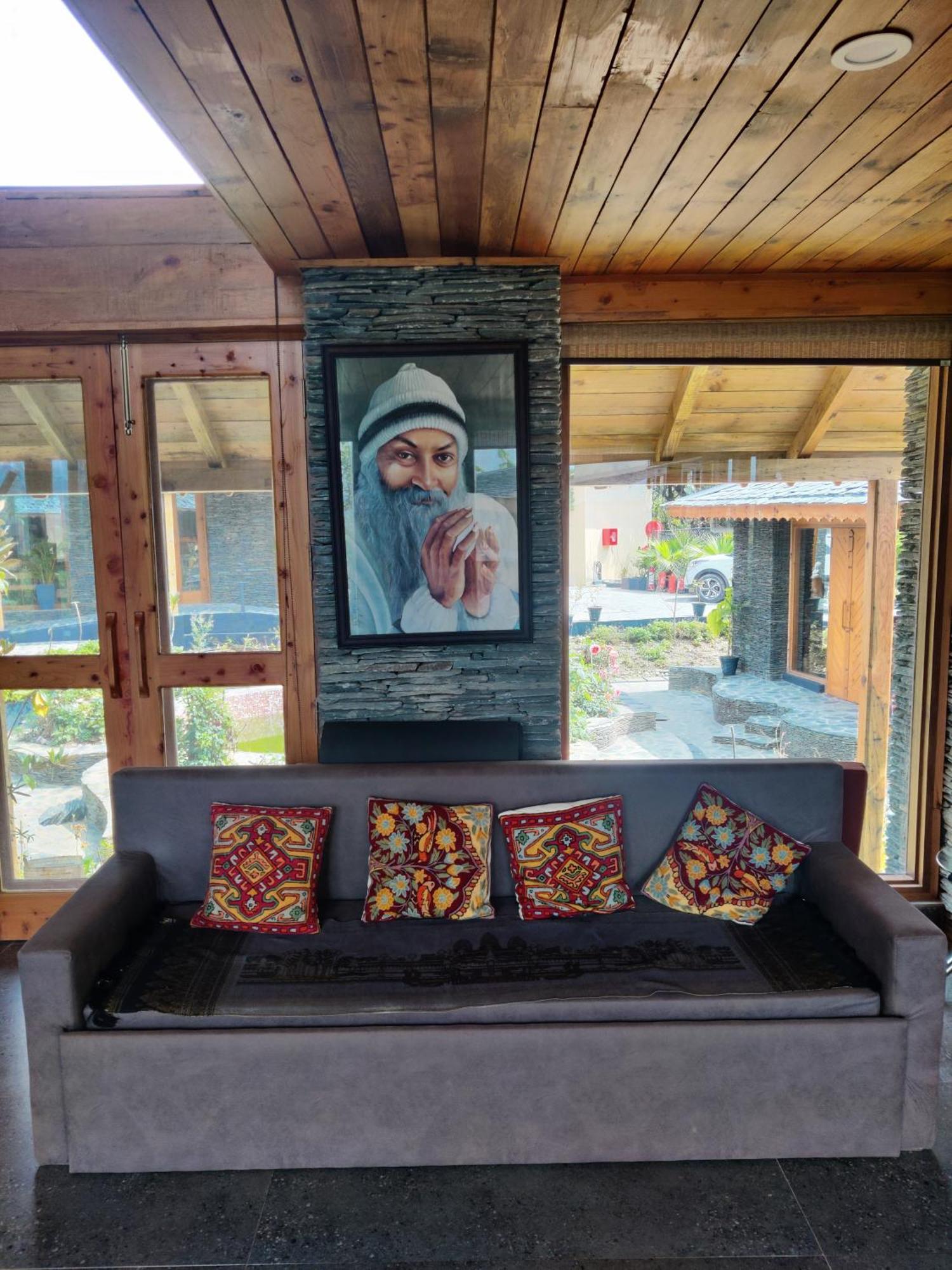 Osho Himalayas Wellness Resort 康格拉 外观 照片