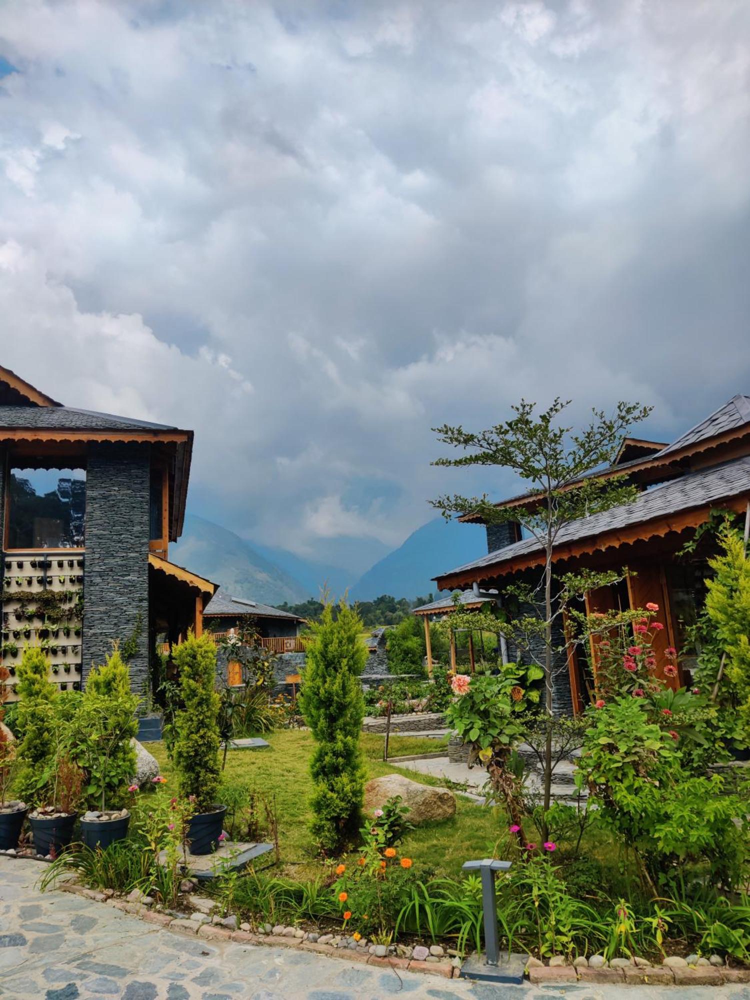Osho Himalayas Wellness Resort 康格拉 外观 照片